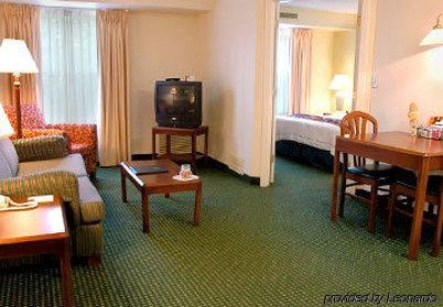 Gatehouse Suites East Lansing Kamer foto